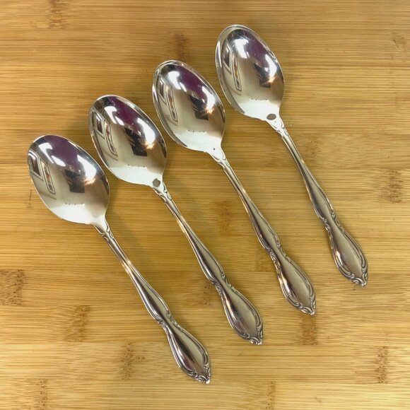 Oneida Strathmore Oval Soup Spoons Set Of 4 Deluxe Stainless Steel 1990s Vintage - Picture 1 of 6